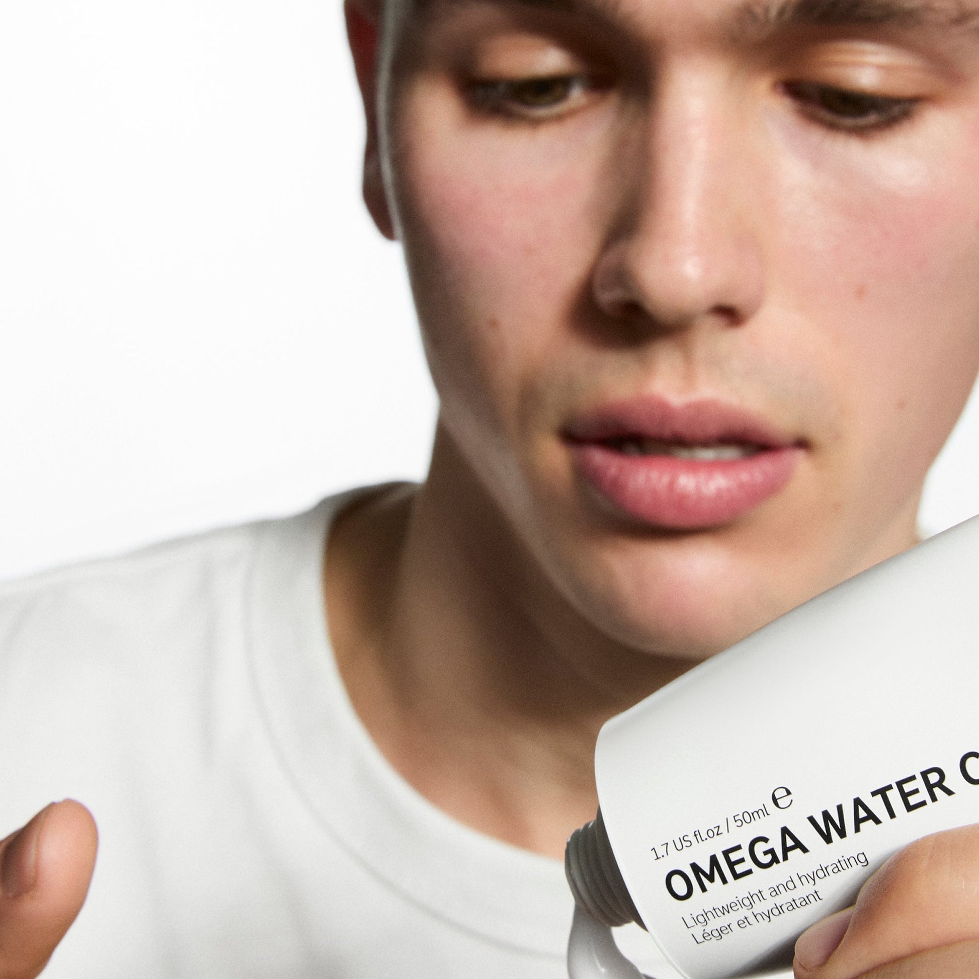 supersize-omega-water-cream-100ml-r7 Omega100_Model_2000x2000_62065fcd-8c1b-4831-aefc-6f05325600fd.jpg